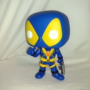 Funko Pop Deadpool 10" Walmart exclusive #548.